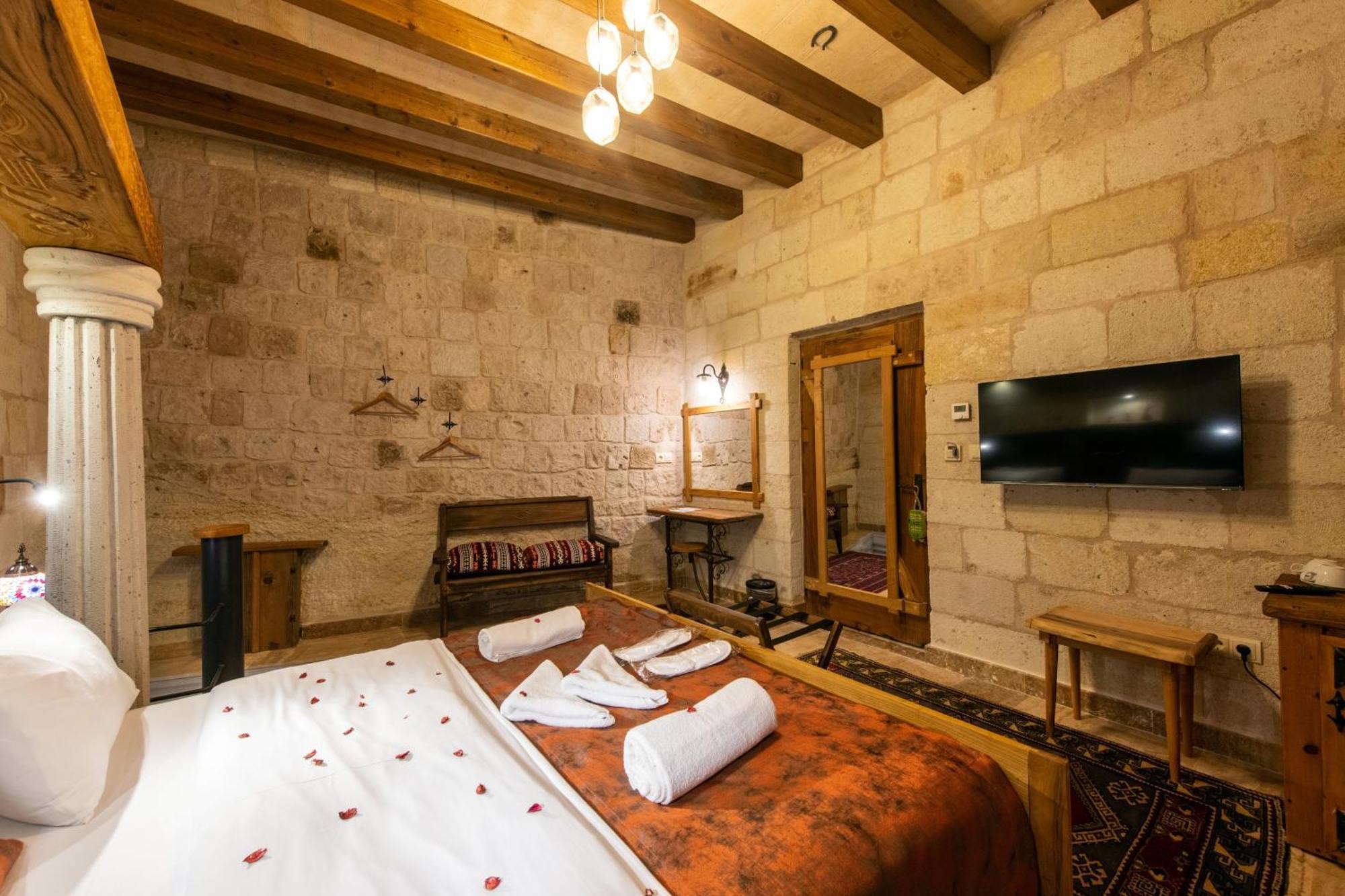Charming Cave Hotel 格雷梅 客房 照片