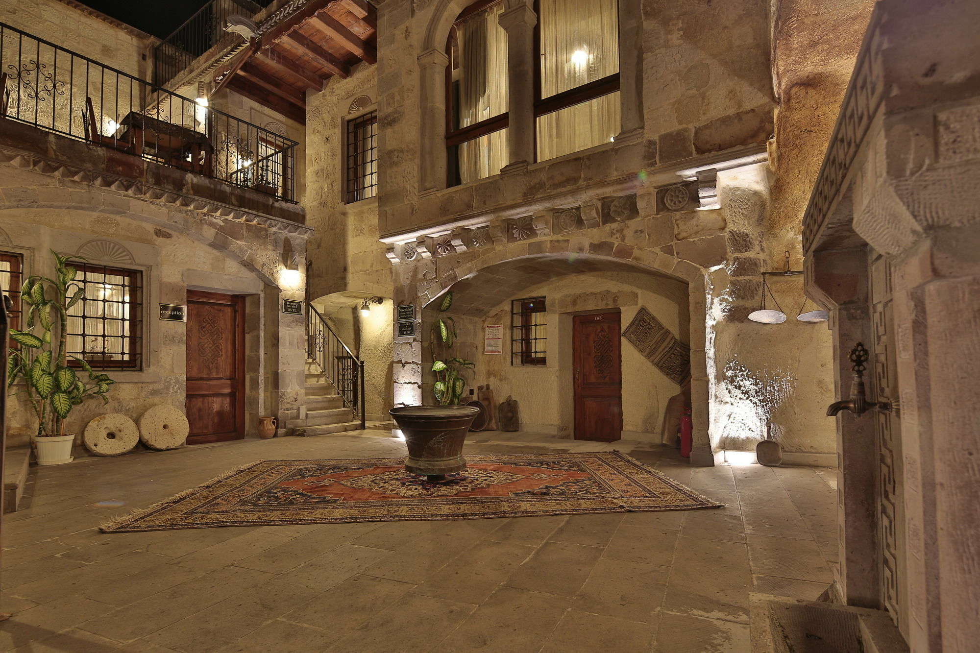 Charming Cave Hotel 格雷梅 外观 照片